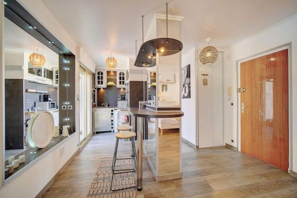 Beautiful 28M2 Studio With Balcony Cannes Exterior photo